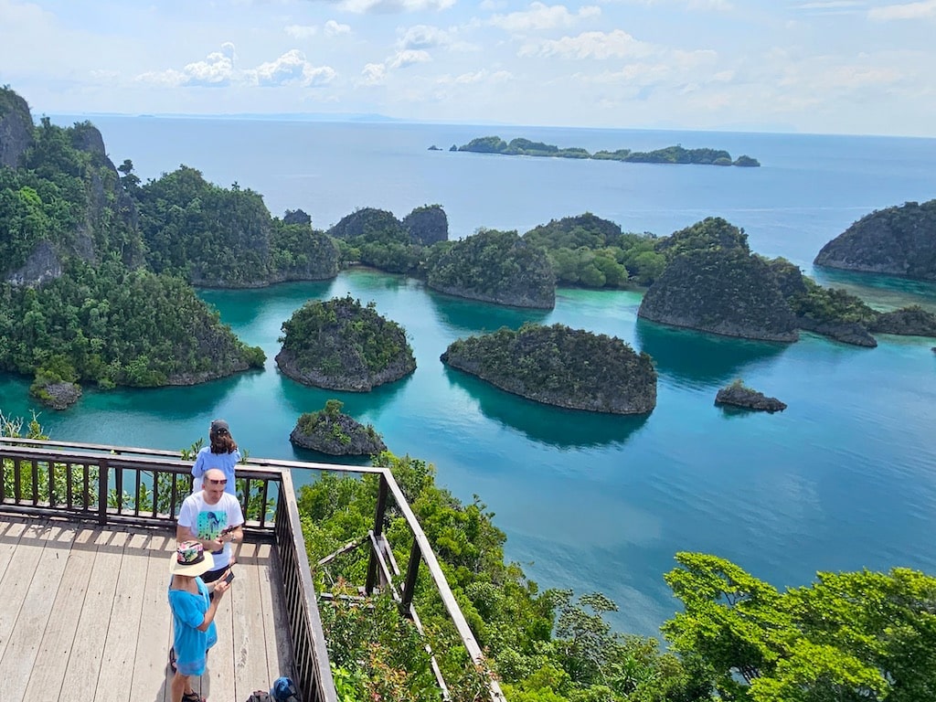 raja ampat tour