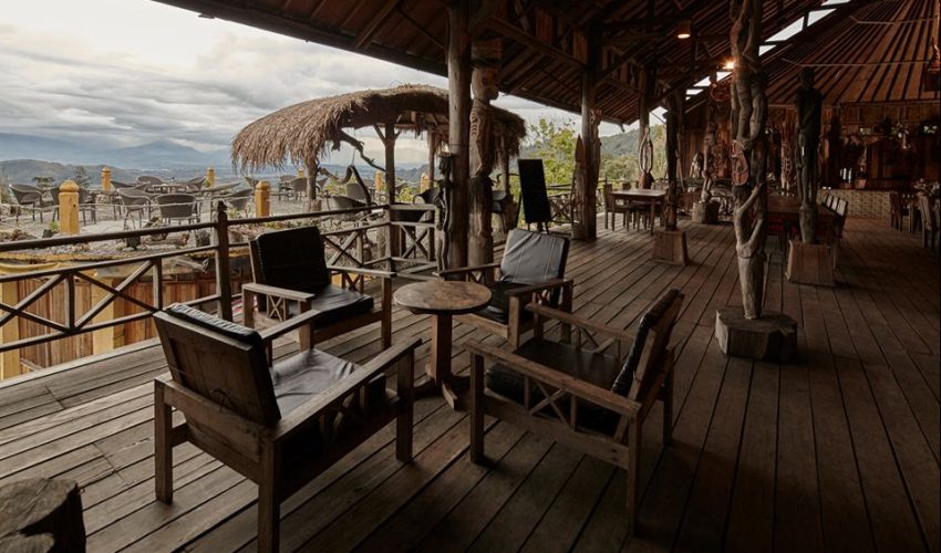 07. TBVR - Lobby and restaurant