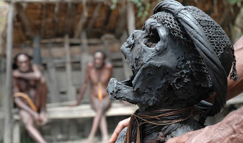 14. TBVR Baliem Valley - Mummy of Kurulu