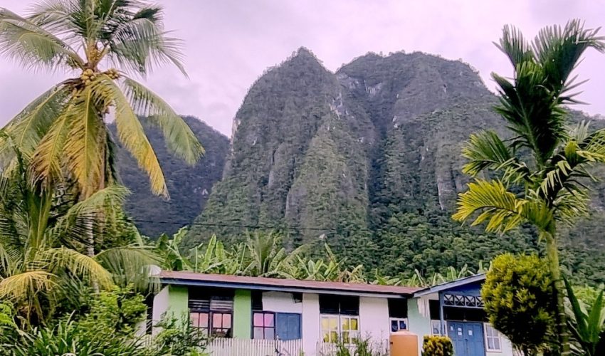 tour in kaimana and triton bay, papua indonesia